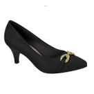 Scarpin salto médio com enfeite dourado confortável solado com frisos para não escorregar Scarpin salto médio com enfeite dourado confortável solado com frisos para não escorregar