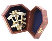 Sextant RII Pocket Kelvin Hughes London Brass com caixa rosa