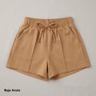 Short Alfaiataria Feminino com Nervura e Bolsos Frente em Crepe com Elástico no Cós Alto. Cor:AreiaTamanho:38