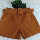 Short com cinto
