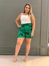 Short de linho disponivel na cor da modelo tamanho g