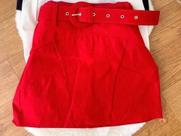 Short e Saia Feminino Na Cor Vermelho Com Cinto TAM M