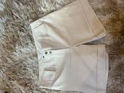 Short Eva bela Short Eva bela