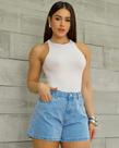 Short fem mon consciencia jeans basico médio