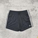 Short feminino bermuda box casual na cor preto no tamanho 38
