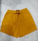 Short feminino com fivela