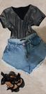 Short godê desfiado jeans,lavagem clara tamanho 38.