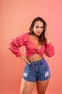 Short jeans cintura alta com bainha