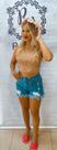Short Jeans Feminino Com Laycra Detalhe Desfiado na Frente