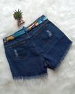 Short jeans juvenil cintura alta com faixa . Short jeans juvenil cintura alta com faixa .