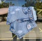 Short jeans