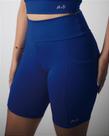 Short Meia Coxa com Bolso Poliéster e Elastano - Conforto e Estilo para Treinos Short Meia Coxa com Bolso Poliéster e Elastano - Conforto e Estilo para Treinos