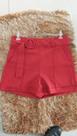 Shorts com cinto
