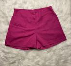 Shorts de linho com dois botões e bolsos laterais