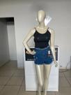 Shorts Jeans Curto com Elastano - Veste 38/40 Shorts Jeans Curto com Elastano - Veste 38/40