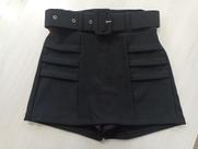 Shorts saia cinto
