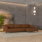 Sofá Bipartido Sala de Estar Kiara 292cm Chaise Direito Pés de Ferro Couro Caramelo G52 - Gran Belo Sofá Bipartido Sala de Estar Kiara 292cm Chaise Direito Pés de Ferro Couro Caramelo G52 - Gran Belo