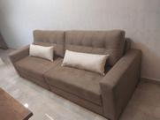 Sofá fixo, tecido suede na cor marron Sofá fixo, tecido suede na cor marron
