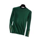 Suéter Feminino Cáqui de Malha Grossa - Gola Redonda, Botão, Slim Fit - Outono/Inverno
