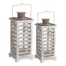 Suporte de vela Benzara, conjunto de 2 lanternas de madeira, metal, branco