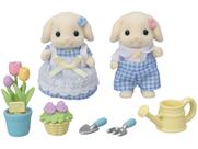 Sylvanian Families Conjunto Jardinagem Irmã e Irmã - Coelhos Floral com Acessórios Epoch 2 Bonecos Sylvanian Families Conjunto Jardinagem Irmã e Irmã - Coelhos Floral com Acessórios Epoch 2 Bonecos