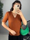 T Shirt Blusa De Manga Curta Feminina Tricot Malha Modal Trança Básica Tramas 38 A 44 Decote Em V T Shirt Blusa De Manga Curta Feminina Tricot Malha Modal Trança Básica Tramas 38 A 44 Decote Em V