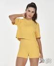 T-Shirt Cropped com Recortes Alto Giro Amarelo Suave