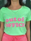 T-shirt Estonada Verde Out Off Office MALU_STORE_VISUAL