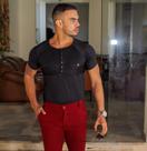 T-shirt henley moletim preta