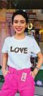 T-Shirt Love com Pedraria T-Shirt Love com Pedraria