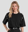 T- Shirt Oversized Feminina com Ilhós Dianna Preto T- Shirt Oversized Feminina com Ilhós Dianna Preto