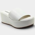Tamanco Moleca Liso Plataforma Feminino - Branco - 38 Tamanco Moleca Liso Plataforma Feminino - Branco - 38