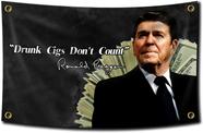 Tapeçaria pendurada na parede: cigarros bêbados não contam Ronald Reagan Tapeçaria pendurada na parede: cigarros bêbados não contam Ronald Reagan