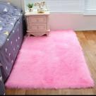 Tapete Beira De Cama Em Pelucia Pelo Alto - 1,00x0,60m