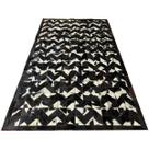 Tapete de couro preto branco chevron 1,50x2,50 com bordas Tapete de couro preto branco chevron 1,50x2,50 com bordas