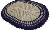Tapete de crochê oval branco e azul Artesanal