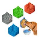 Tapete De Lamber para Cachorros Cães E Gatos Pet Banho Stress Comida Ração Úmida - Cubo 2D