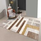 Tapete de sala branco com detalhes cinza e marrom