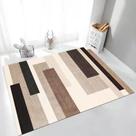 Tapete de sala com detalhes geométricos branco creme e preto