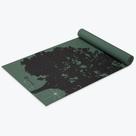 Tapete de Yoga Gaiam Estampado Antiderrapante 173 x 61 cm, 4 mm de Espessura