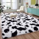 Tapete DweIke 152x244 cm Estampa de Vaca Preto e Branco em Pelúcia Macia