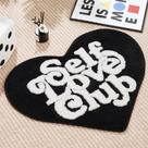Tapete ELDONE Self Love Club - Formato Coração Preto e Branco (68x50cm)