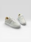 Tênis Casual Feminino Com Detalhes Dourados Branco/Onca