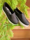 Tênis slip preto TAM 30