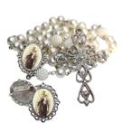Terço de Noiva de Luxo Arabesco com Broche de Lapela Nossa Senhora do Carmo Qualidade Resinado Alto Padrão Premium Casa Terço de Noiva de Luxo Arabesco com Broche de Lapela Nossa Senhora do Carmo Qualidade Resinado Alto Padrão Premium Casa