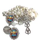 Terço de Noiva de Luxo Arabesco com Broche de Lapela Santa Ceia Qualidade Resinado Alto Padrão Premium Casamento Catoli Terço de Noiva de Luxo Arabesco com Broche de Lapela Santa Ceia Qualidade Resinado Alto Padrão Premium Casamento Catoli