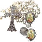 Terço de Noiva de Luxo Cravejado com Broche de Lapela Santo Agostinho Qualidade Resinado Alto Padrão Premium Casamento Terço de Noiva de Luxo Cravejado com Broche de Lapela Santo Agostinho Qualidade Resinado Alto Padrão Premium Casamento