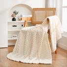 Throw Blanket Puncuntex Cream White Fuzzy Flannel Fleece 130 x 150 cm Throw Blanket Puncuntex Cream White Fuzzy Flannel Fleece 130 x 150 cm