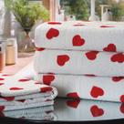 Toalha Avulso de Banho KazzaVip Felpuda 100% Algodão Florença Estampada Corações 69cmx130m Branco