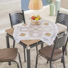 Toalha de Centro de Mesa em Renda com Transfer Flores 78cm x 78cm 100% Poliéster - Flores Toalha de Centro de Mesa em Renda com Transfer Flores 78cm x 78cm 100% Poliéster - Flores